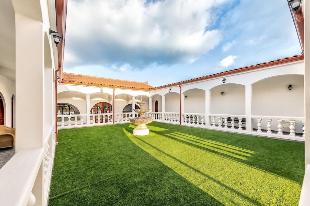 Bungalows Los Arcos 77 San Bartolomé Eksteriør billede